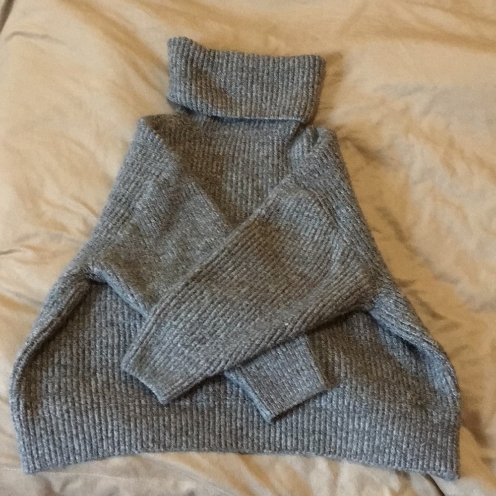 Super comfy wool knit sweater